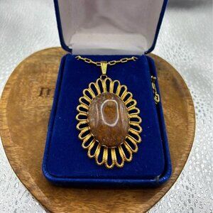 Vintage Oval Agate Stone 19 inch necklace Jewelry